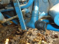 Ford Hydraulic line Tee closeup.jpg