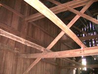 barn_middlebay_crossbracing.jpg