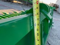 Pin to hook measurement  left.jpg