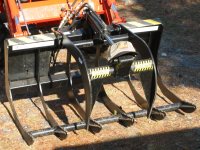 Millonzi 48LD grapple up close.jpg