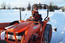 8-228848-Tractor-018.jpg