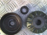 Wheel hub caps and seal1.JPG