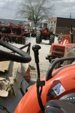 Kubota3rdRemoteW3330.jpg