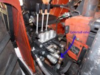 3 lever hydraulic valve2 Mercury 85.jpg
