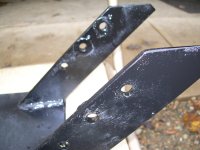 hydraulic cap seat holes 001.JPG