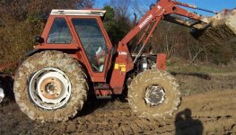 tractor (Medium).jpg